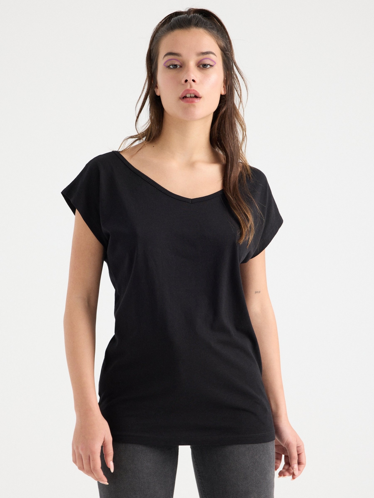 T-shirt with back neckline black middle front view