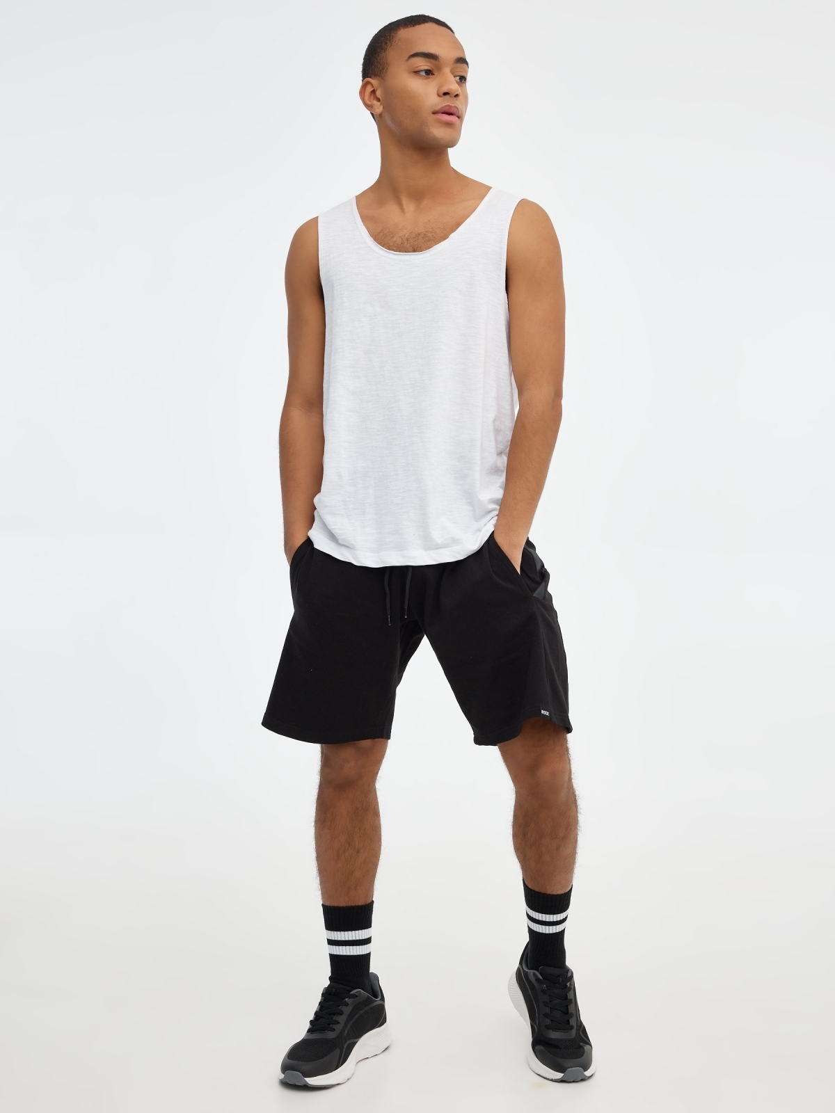 Basic sports shorts black front view