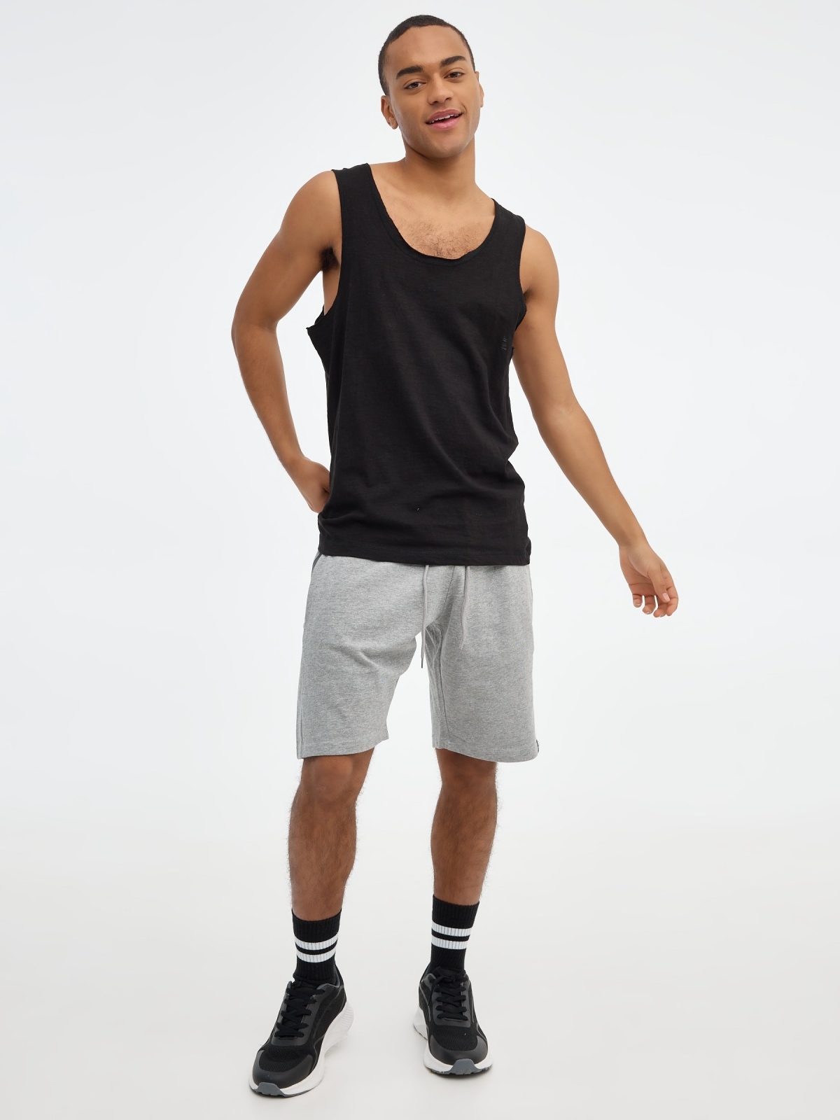 Basic sports shorts grey front view