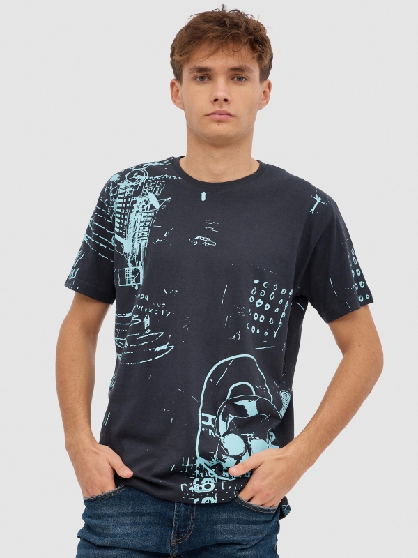 T-shirt com gráfico de caveira cinza escuro vista meia frontal