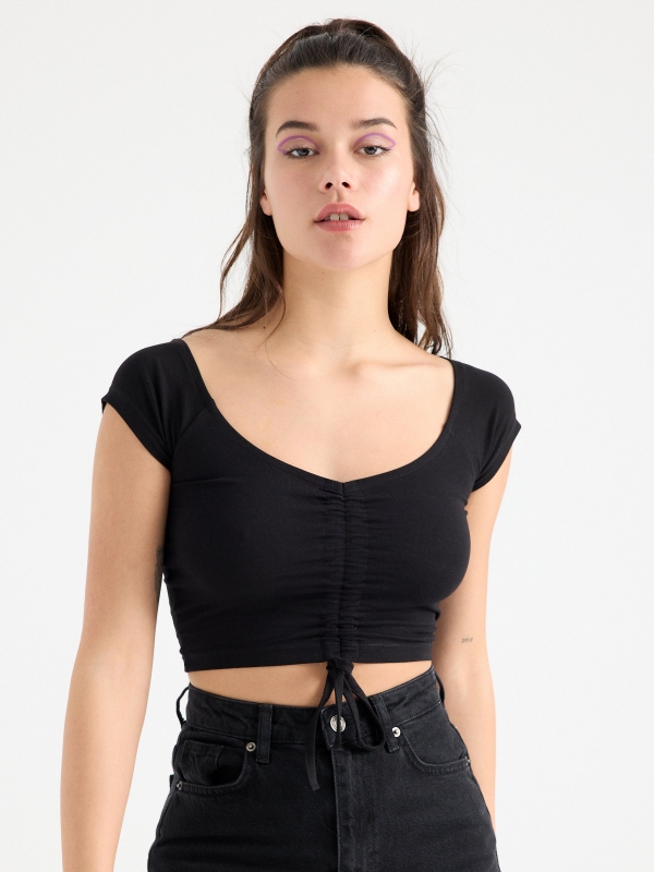 Ruched cropped t-shirt black middle front view