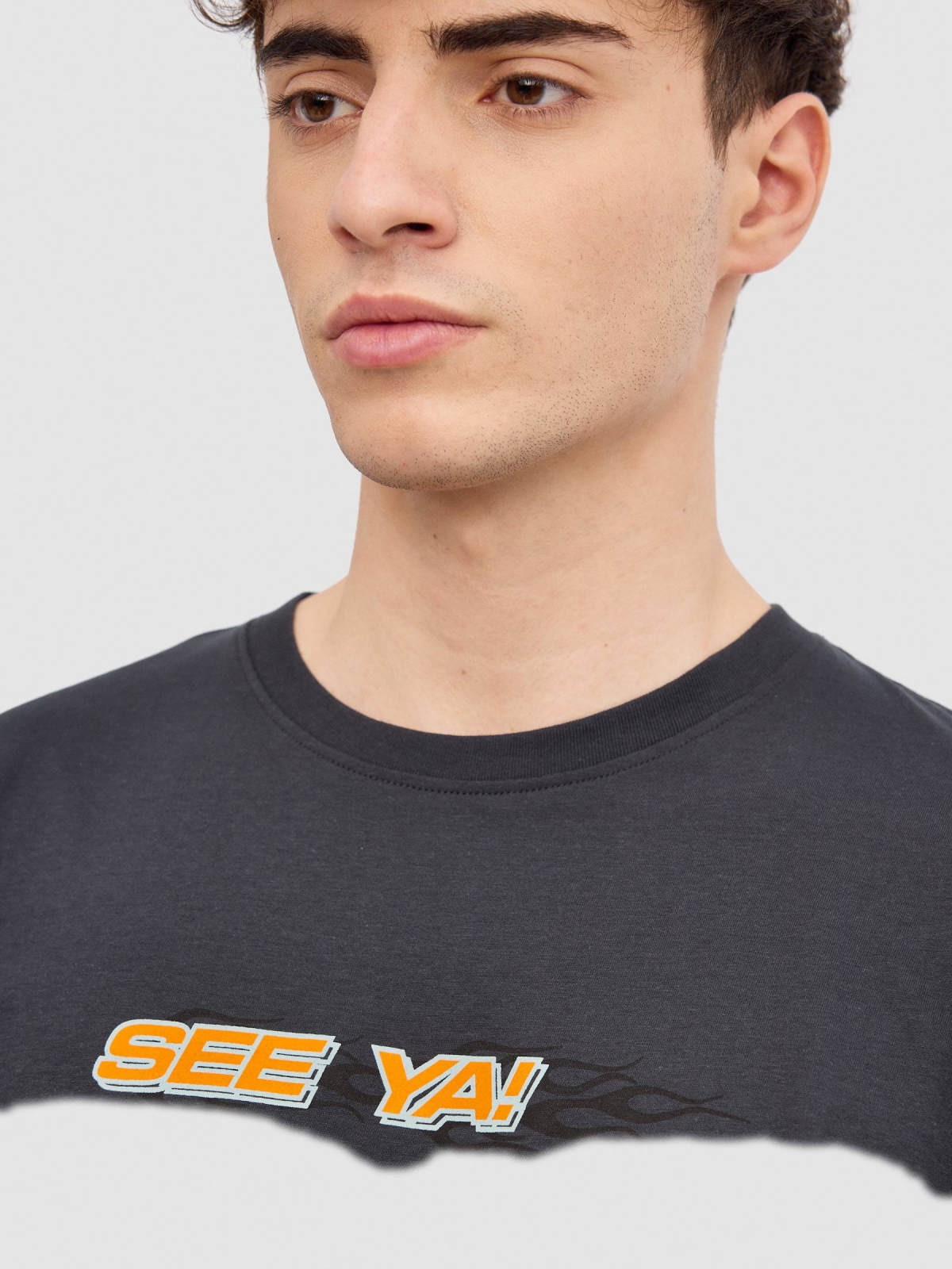 Camiseta racing gris oscuro vista detalle