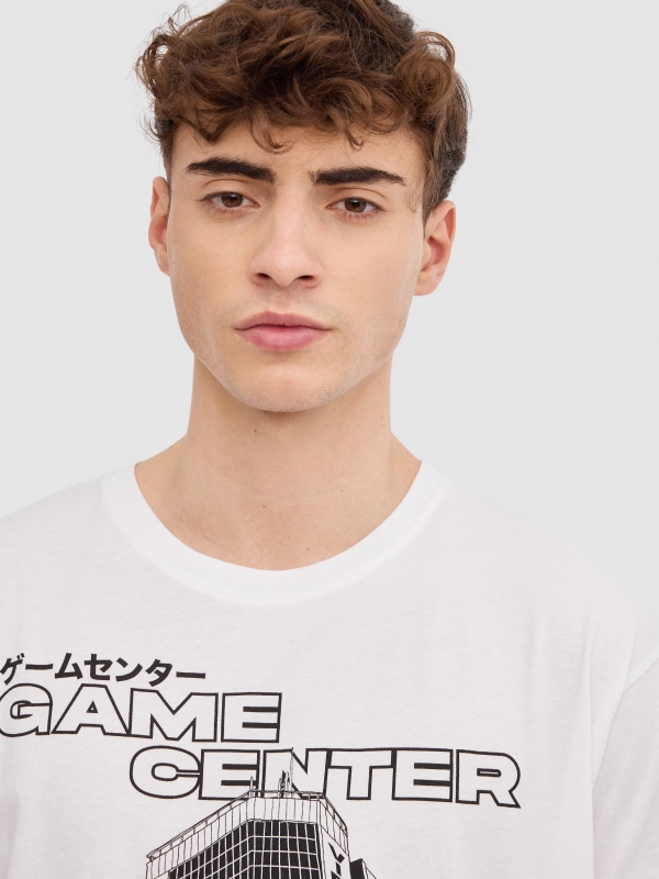 T-shirt Game Center branco vista detalhe