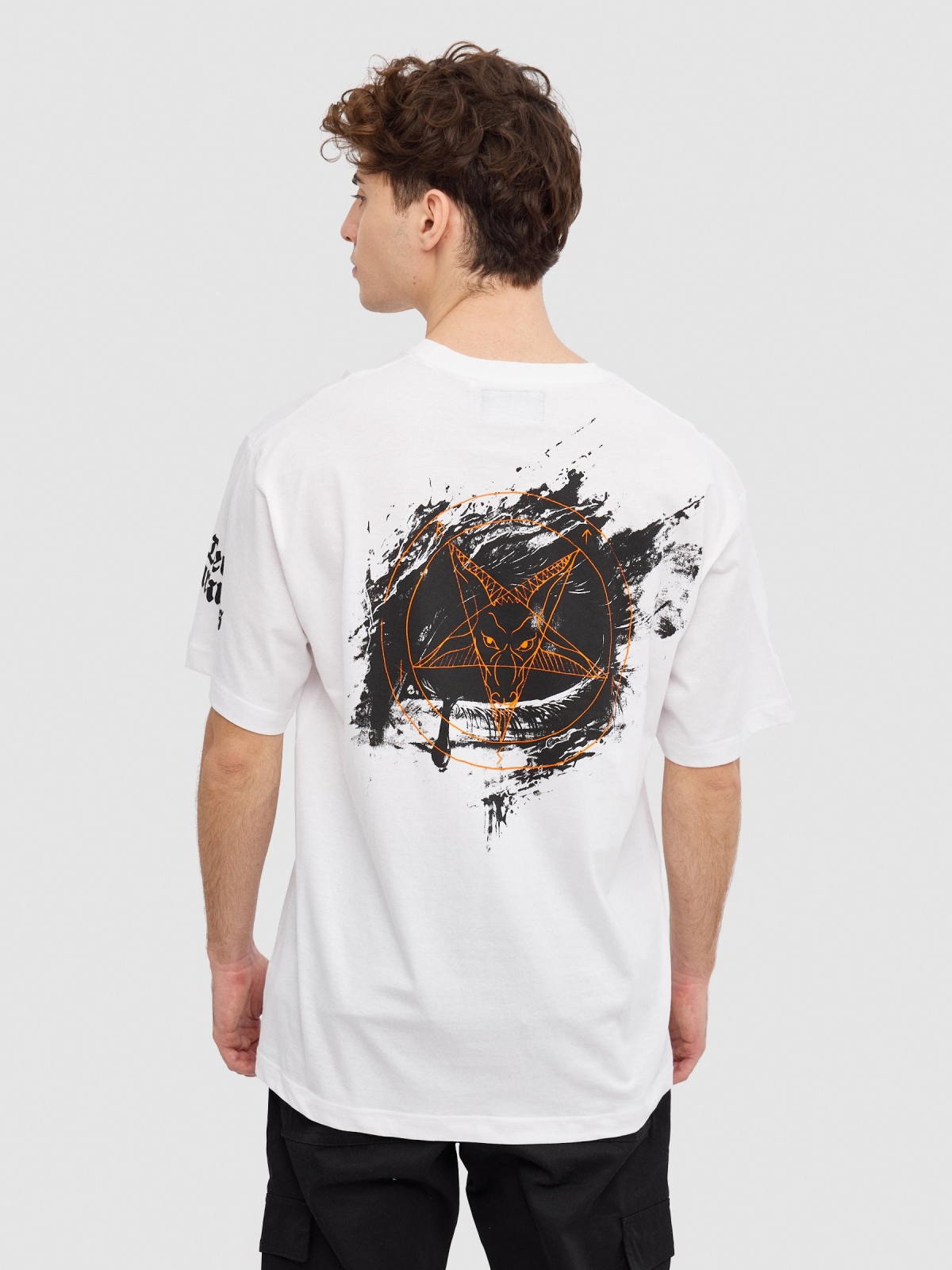 T-shirt "Darkness" branco vista meia traseira
