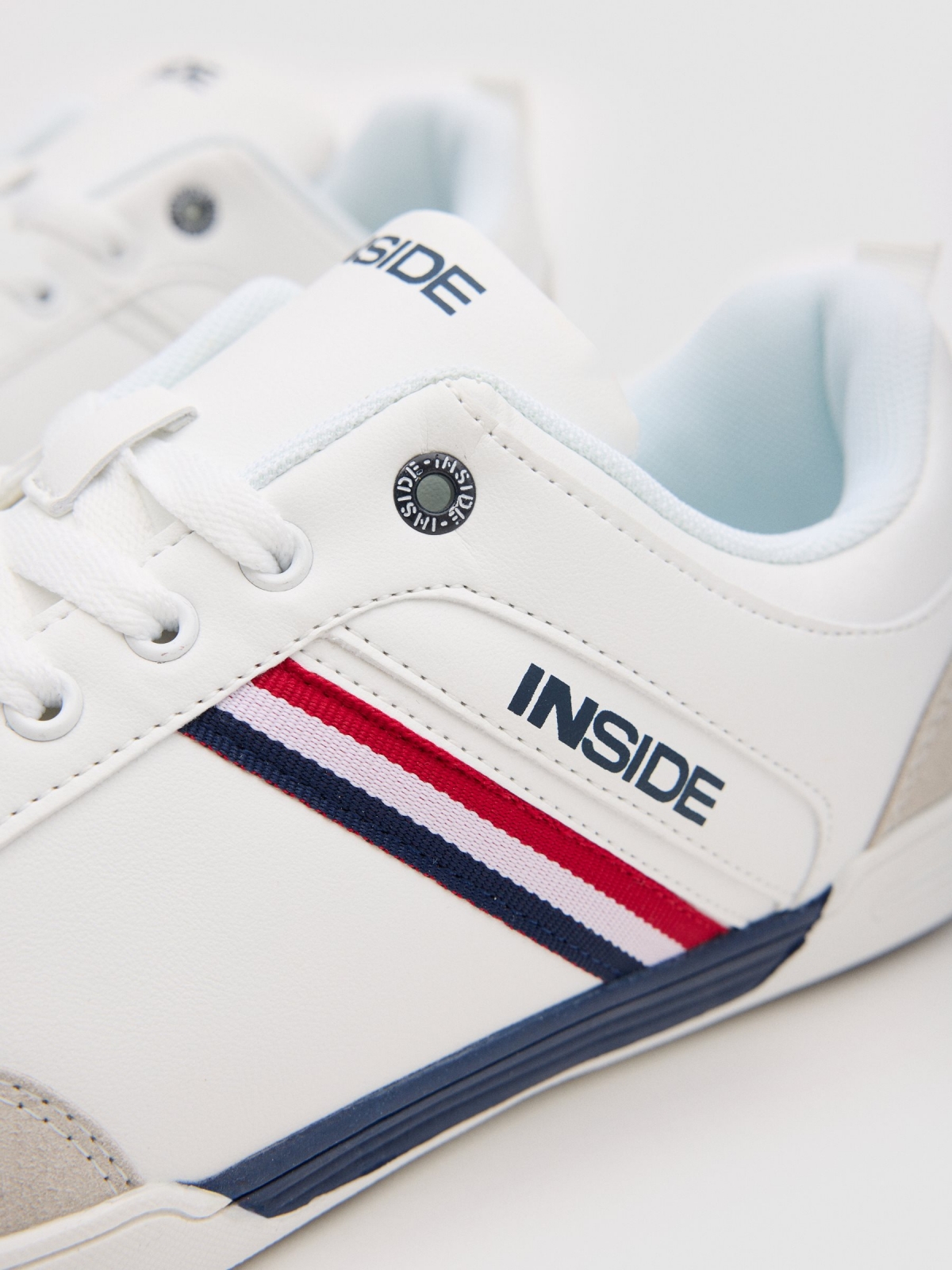 Casual leatherette sneakers white detail view