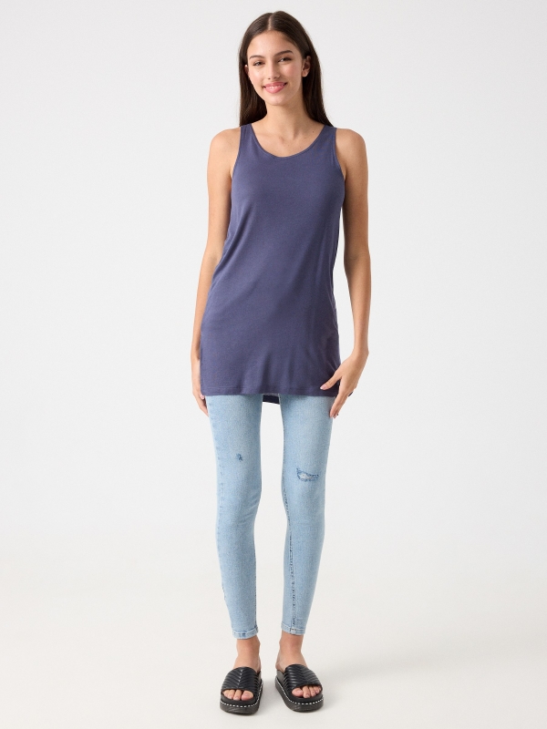 Long t-shirt with side slits blue front view