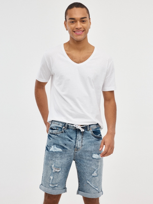 Bermuda Skinny Denim Bermuda shorts worn out blue middle front view