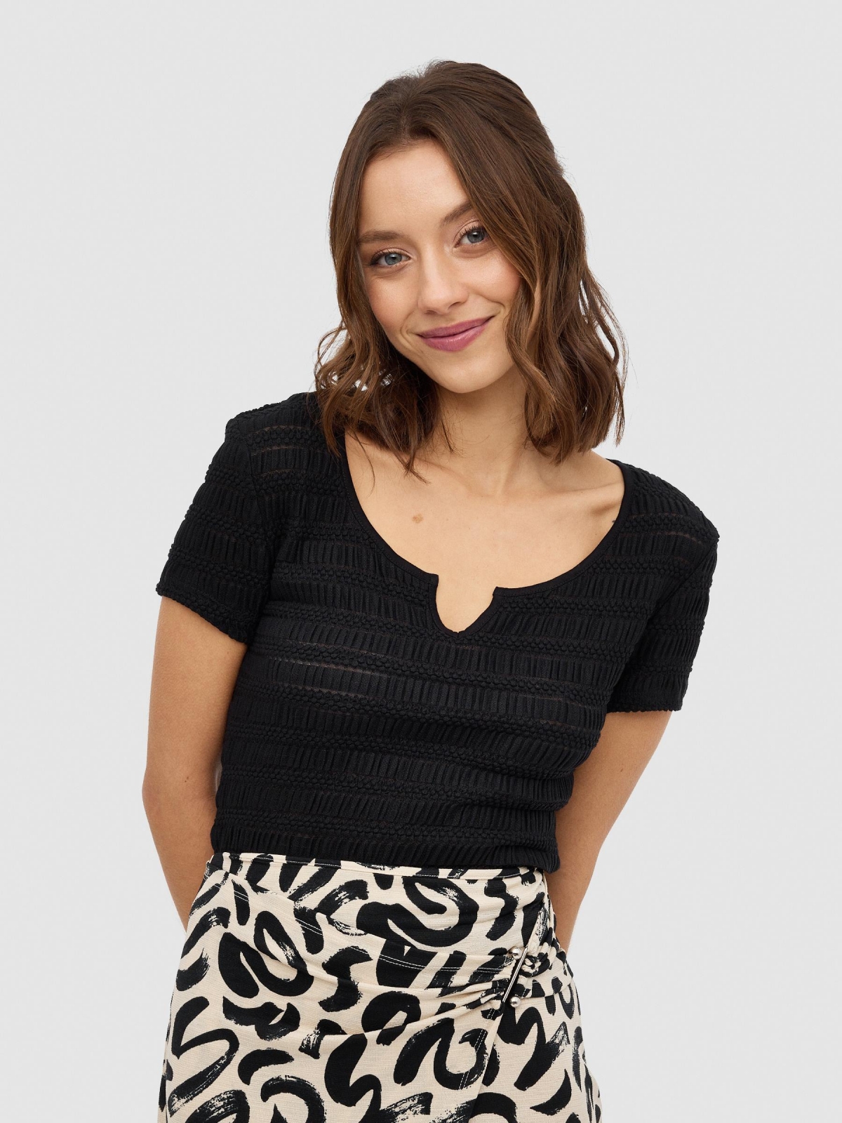 Textured crop top black middle front view