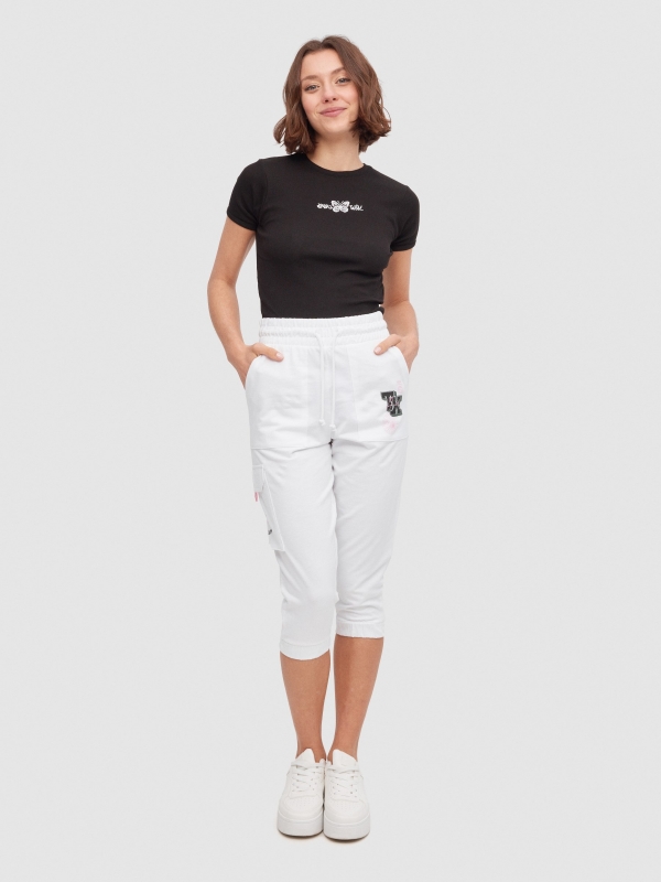 Jogger shorts with pockets white front view