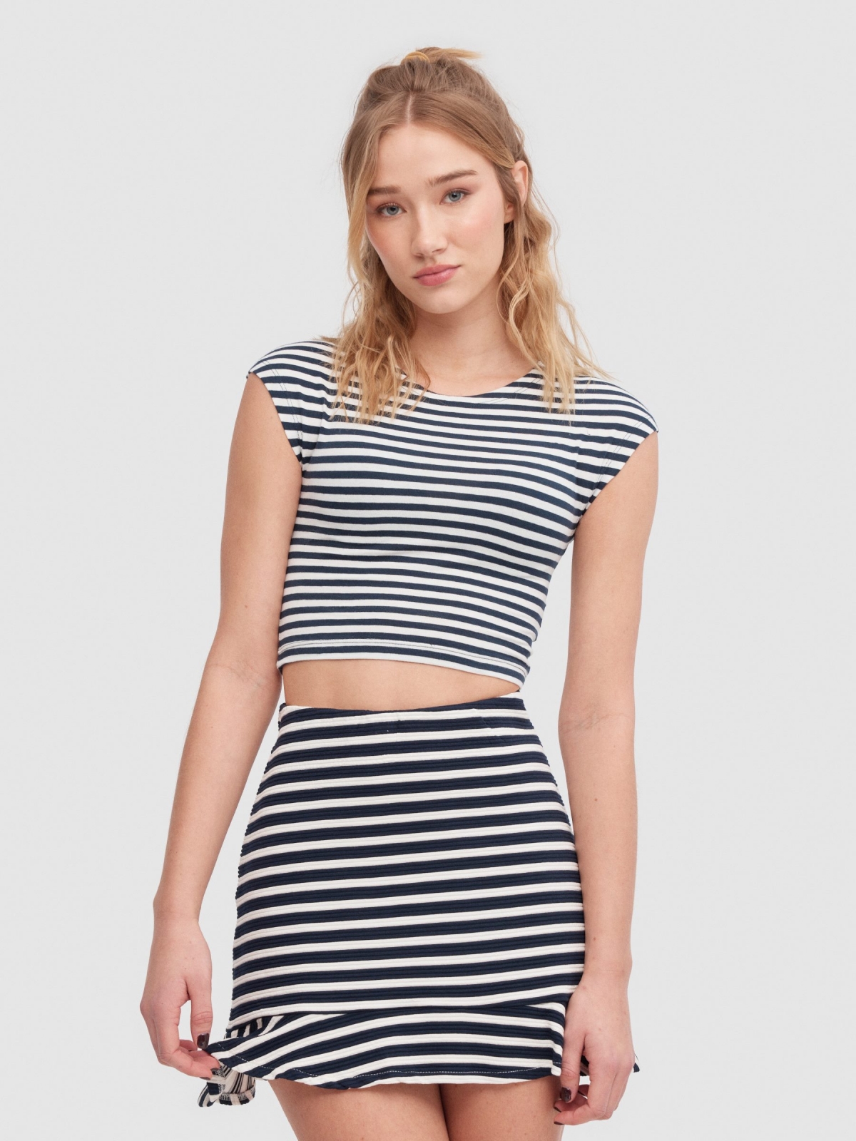 Striped print ruffle skirt
