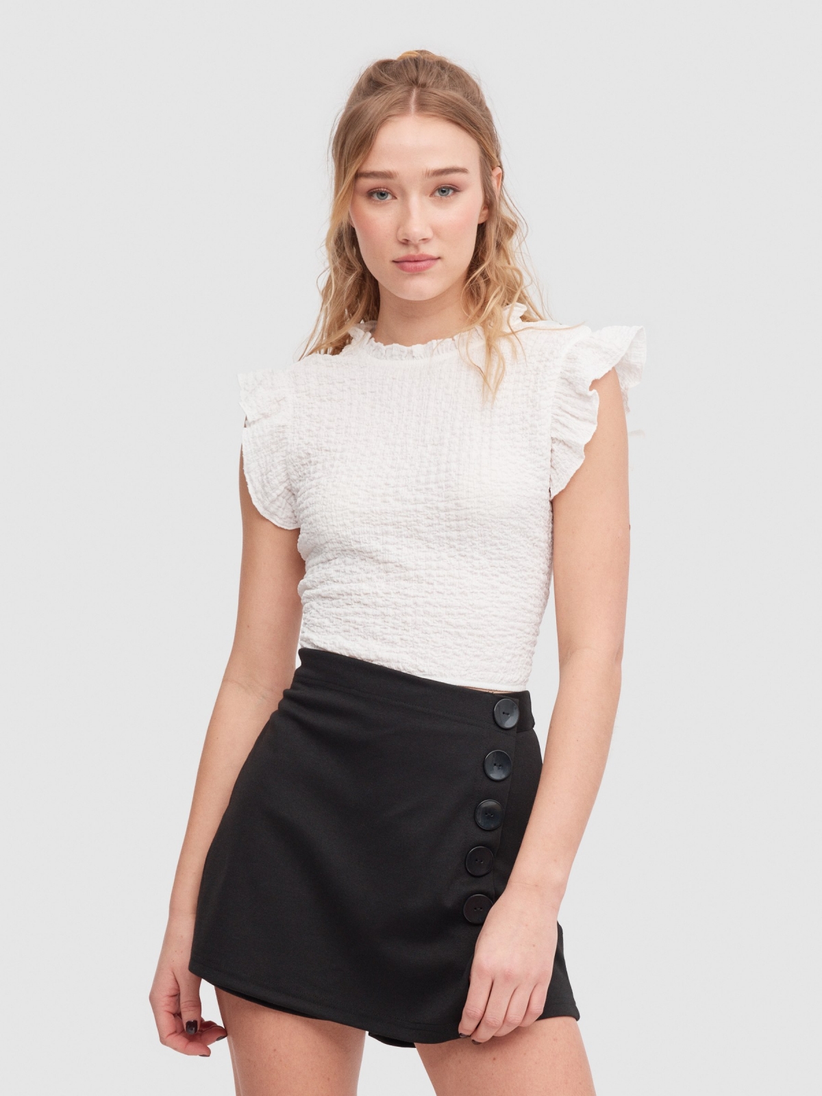 Buttoned skort black middle front view