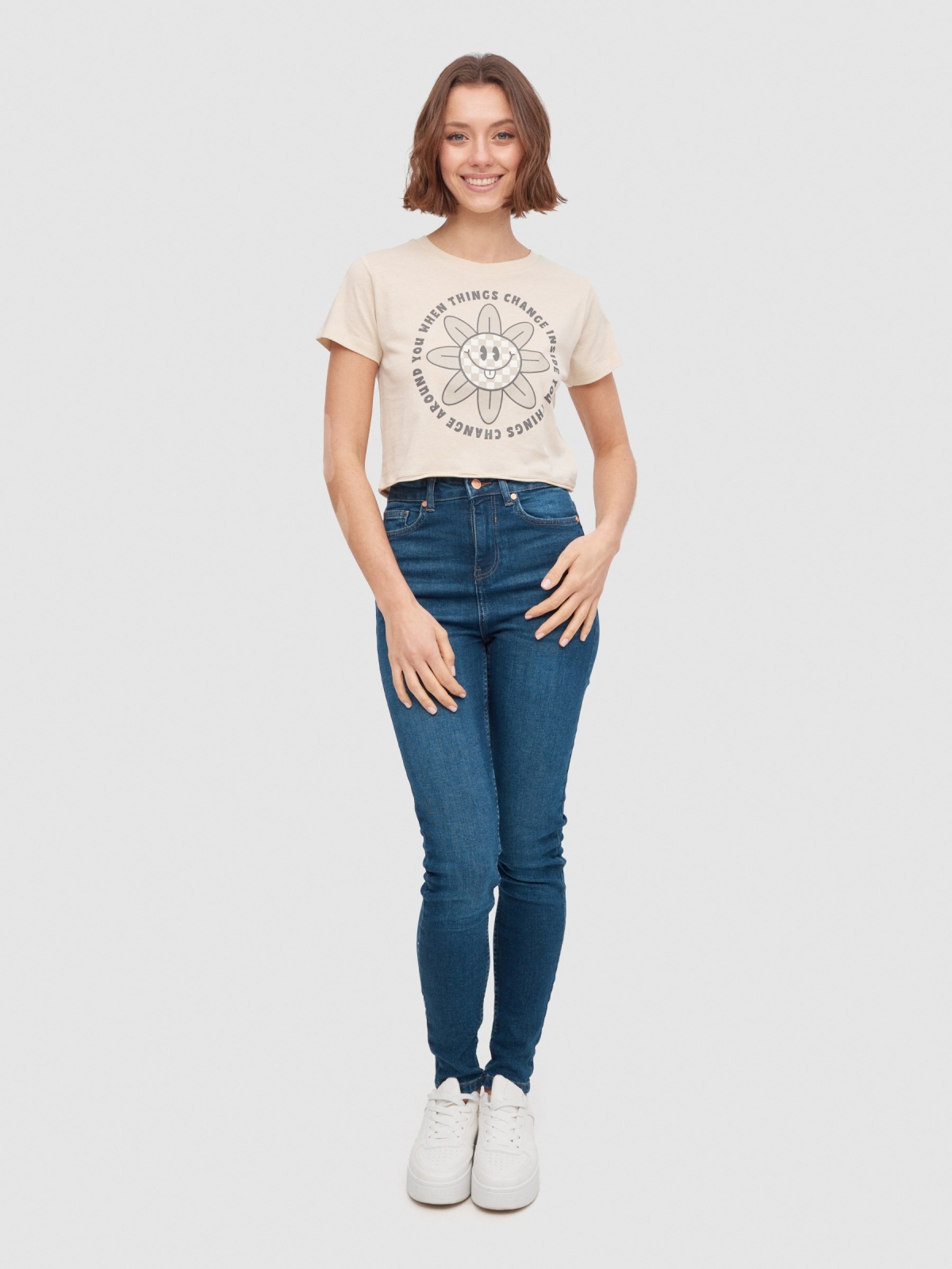 Smile crop t-shirt sand front view