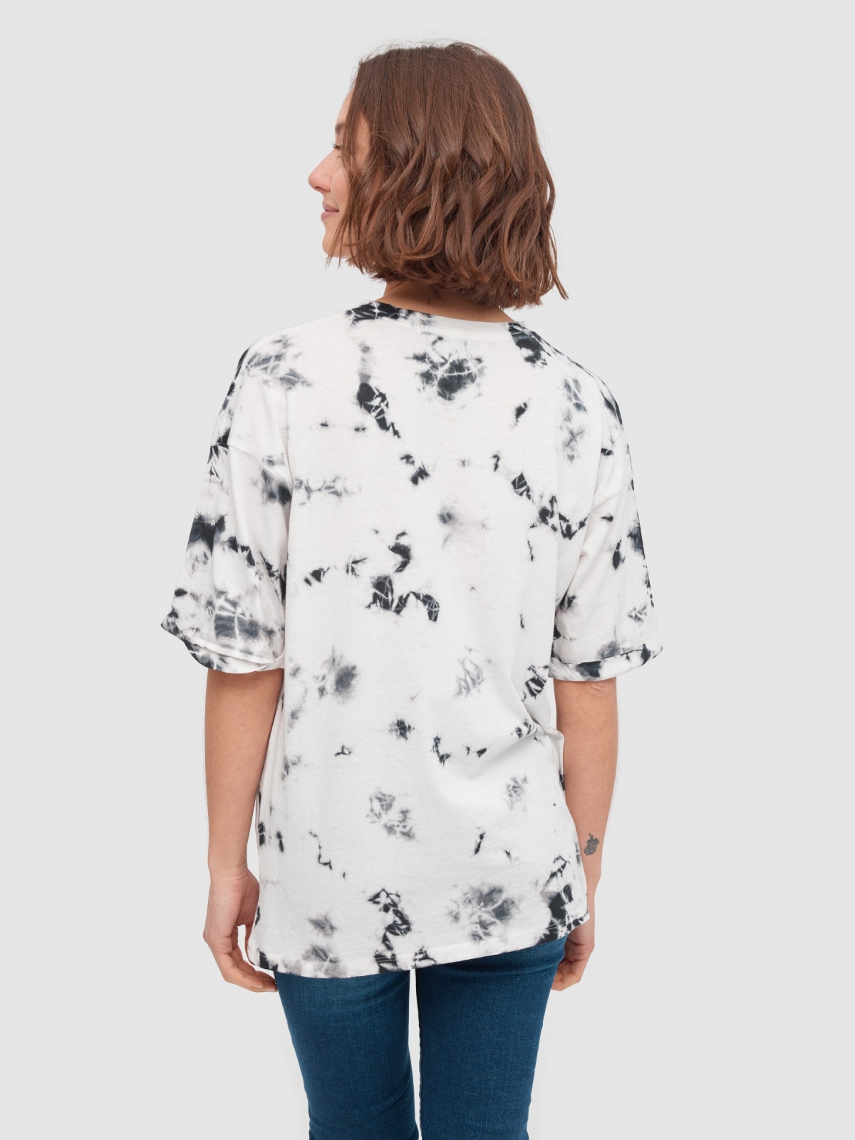 Tie-dye oversize t-shirt black middle back view