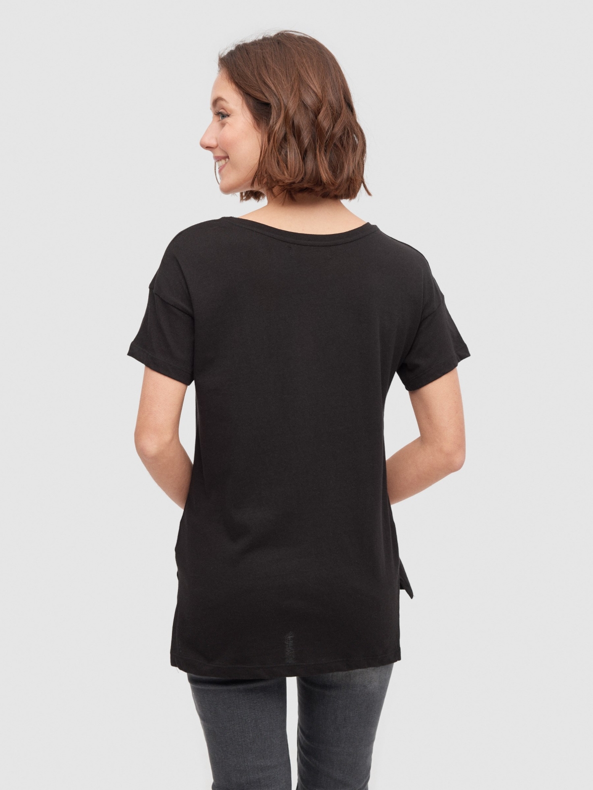 T-shirt Don´t Forget preto vista meia traseira