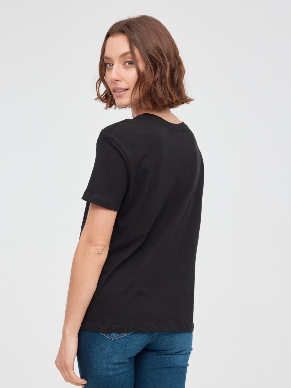 T-shirt oversize com um gato 3D preto vista meia traseira