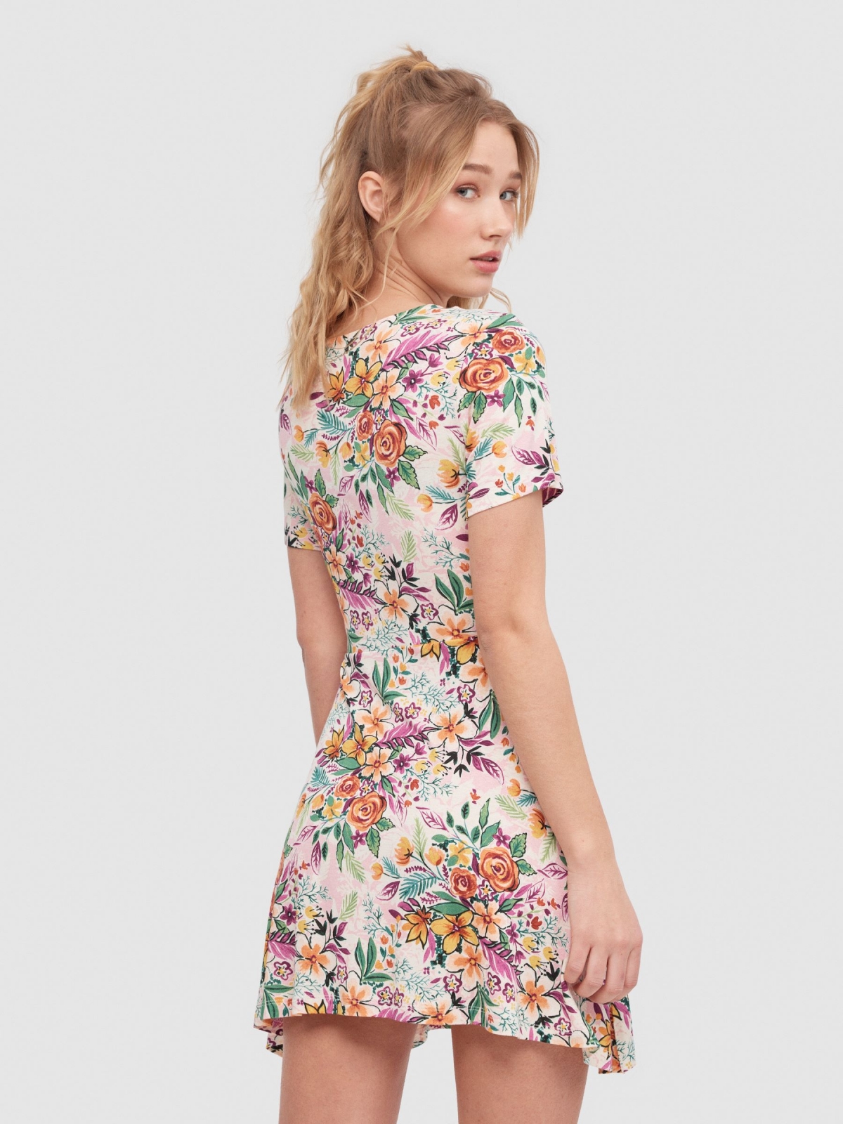 Vestido mini decote cruzado floral multicolorido vista meia traseira