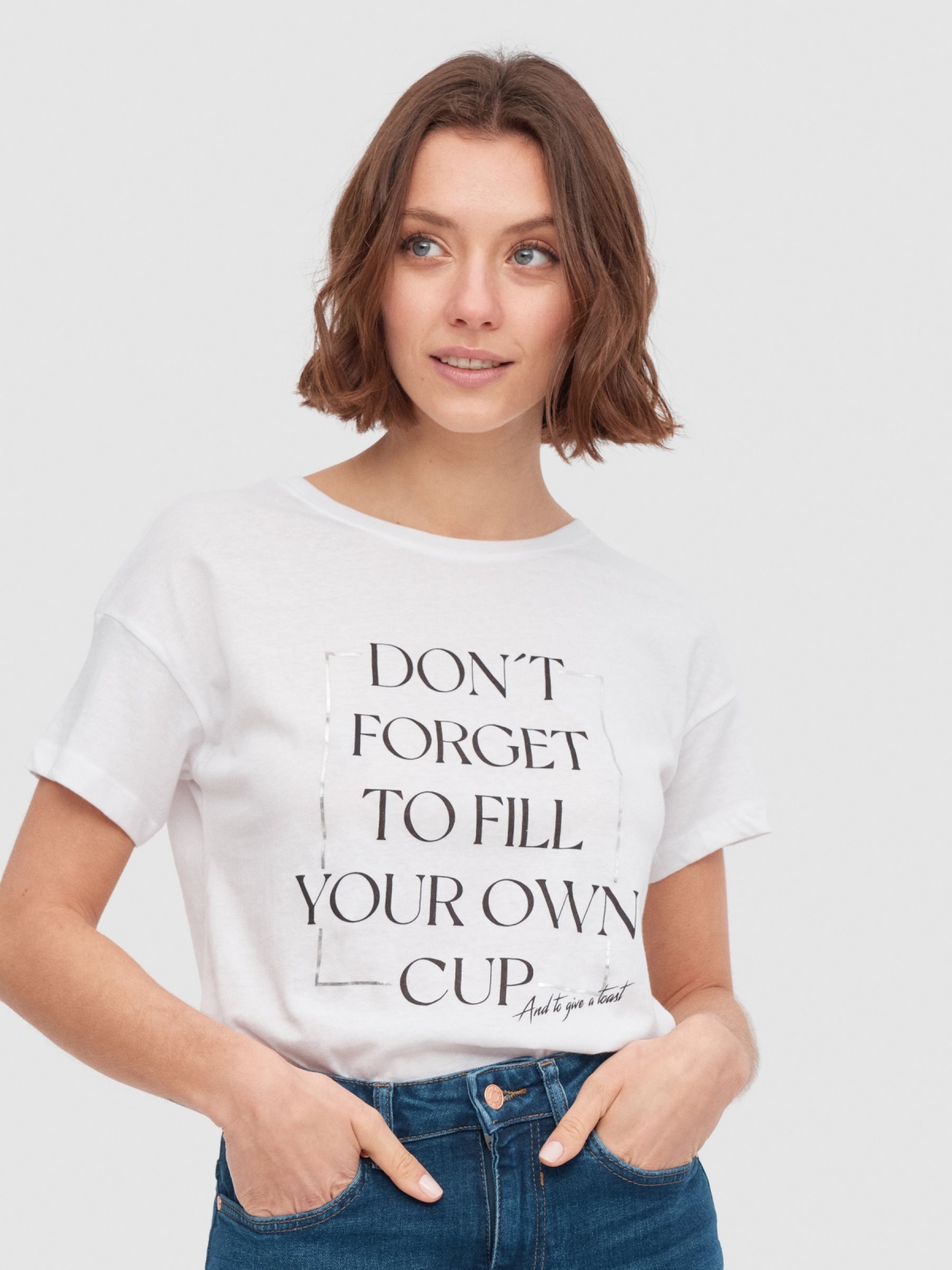 T-shirt Don´t Forget branco vista meia frontal