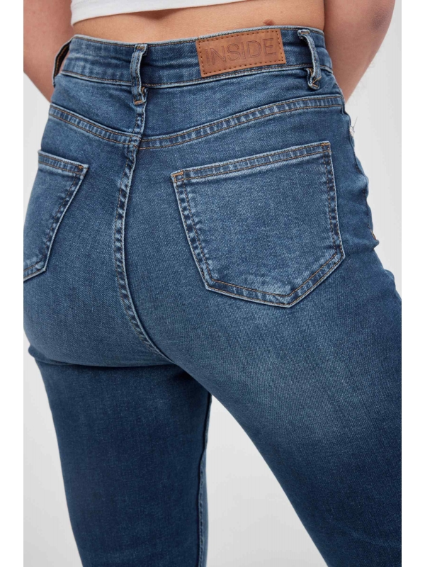 Jeans skinny de cintura alta desgaste azul escuro vista detalhe