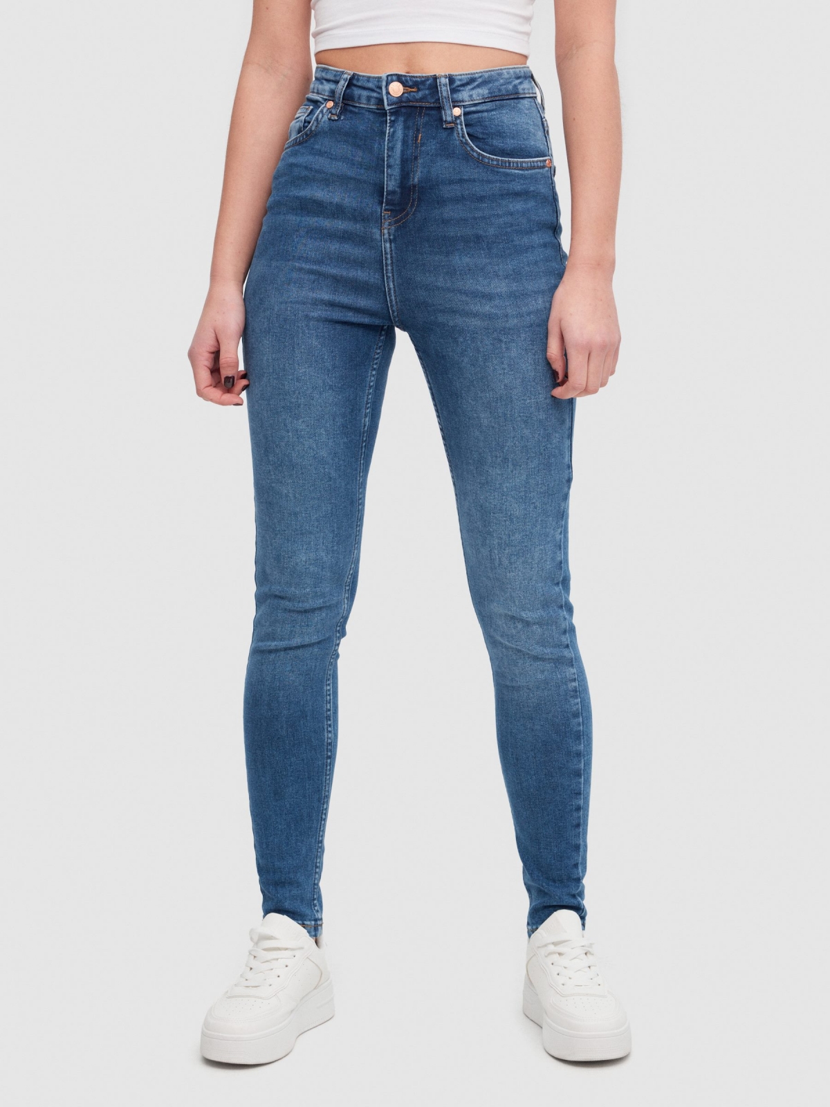 Jeans skinny cintura alta azul vista meia frontal