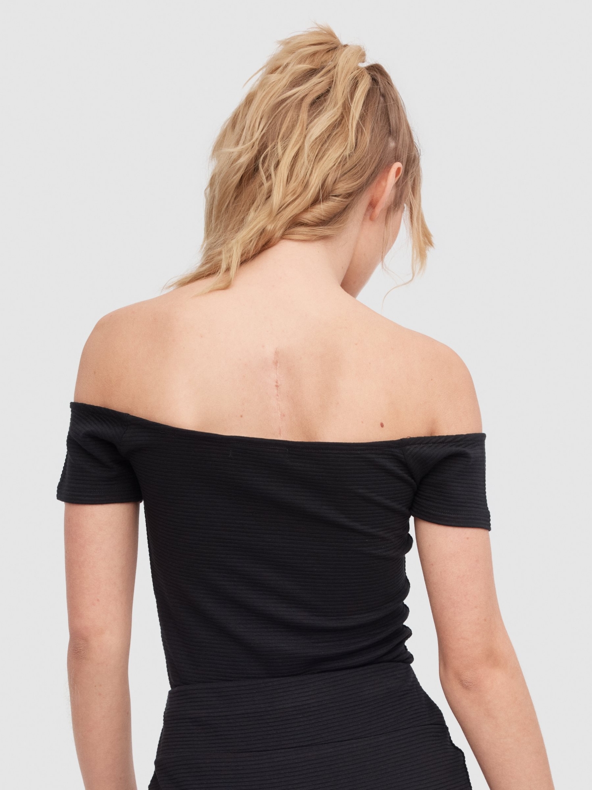 Ribbed boat neck t-shirt black middle back view