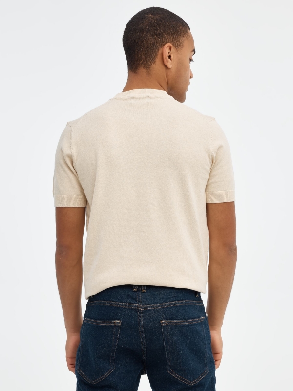 Basic knitted T-shirt sand middle back view