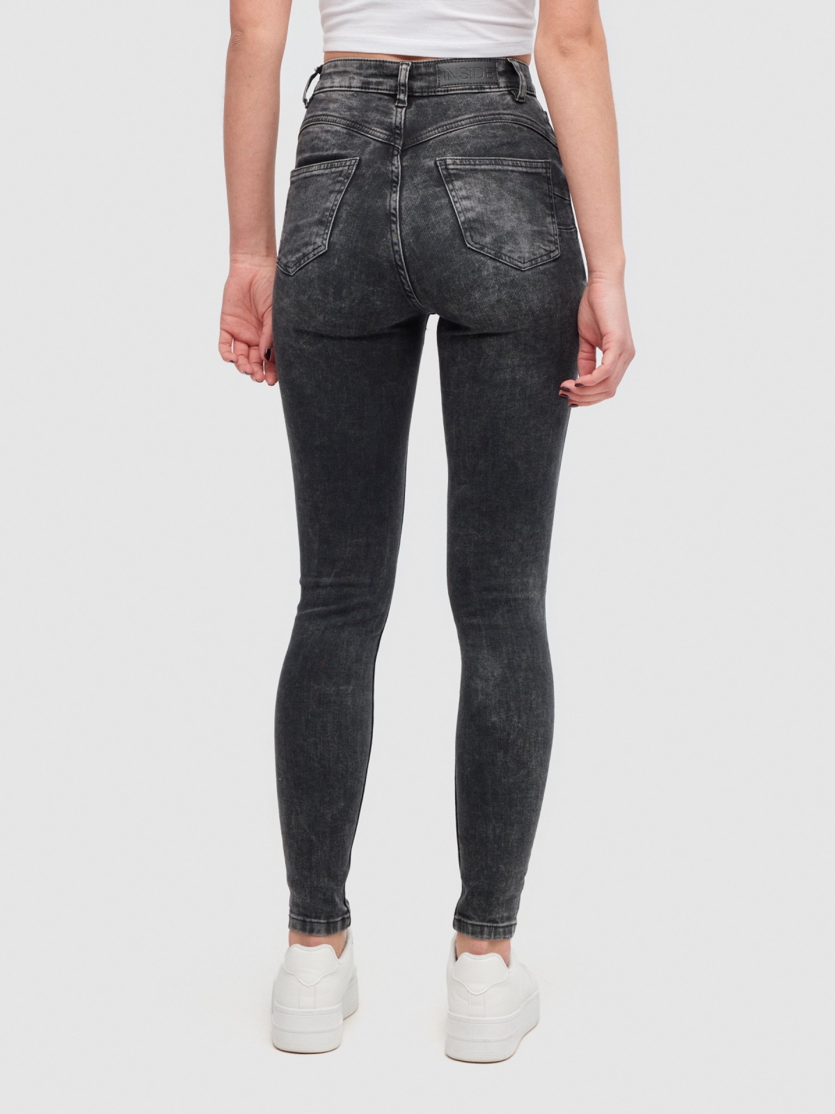 Jeans skinny push up preto vista meia traseira