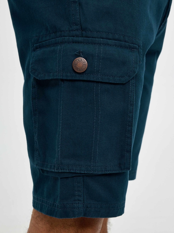 Cargo Bermuda with pockets blue detail view