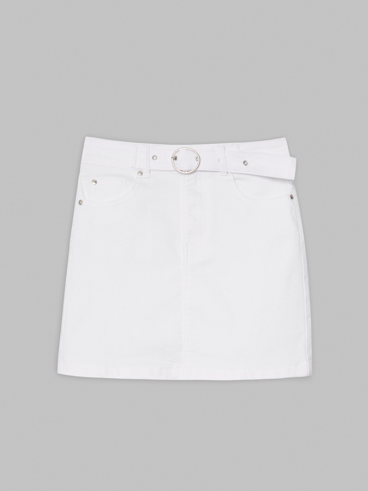  Buckle belt skirt white
