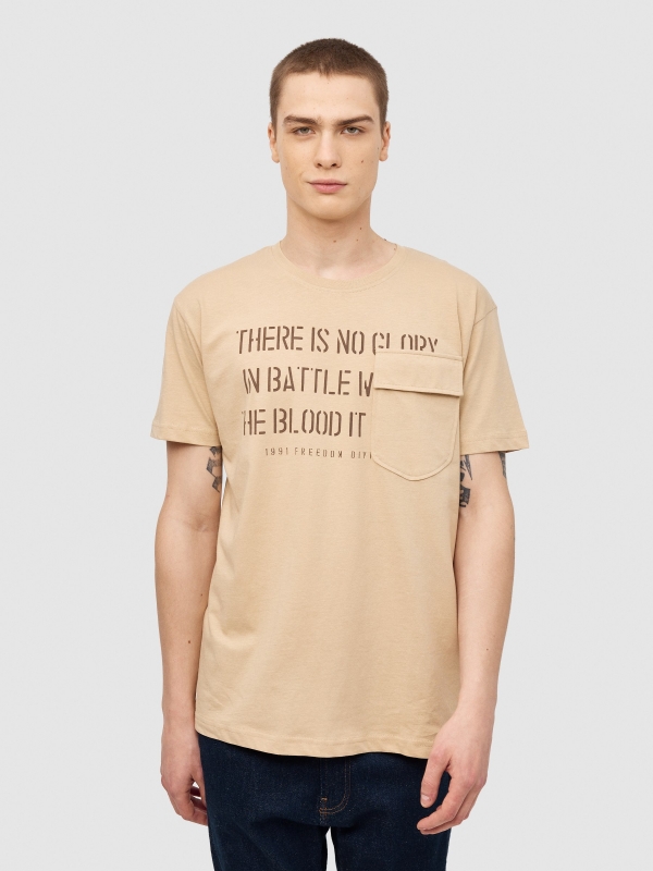 Text T-shirt with pocket sand middle front view