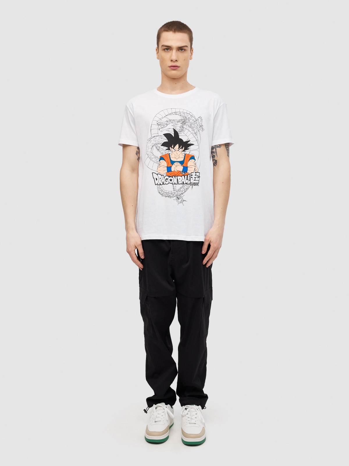 T-shirt Dragon Ball Super branco vista geral frontal