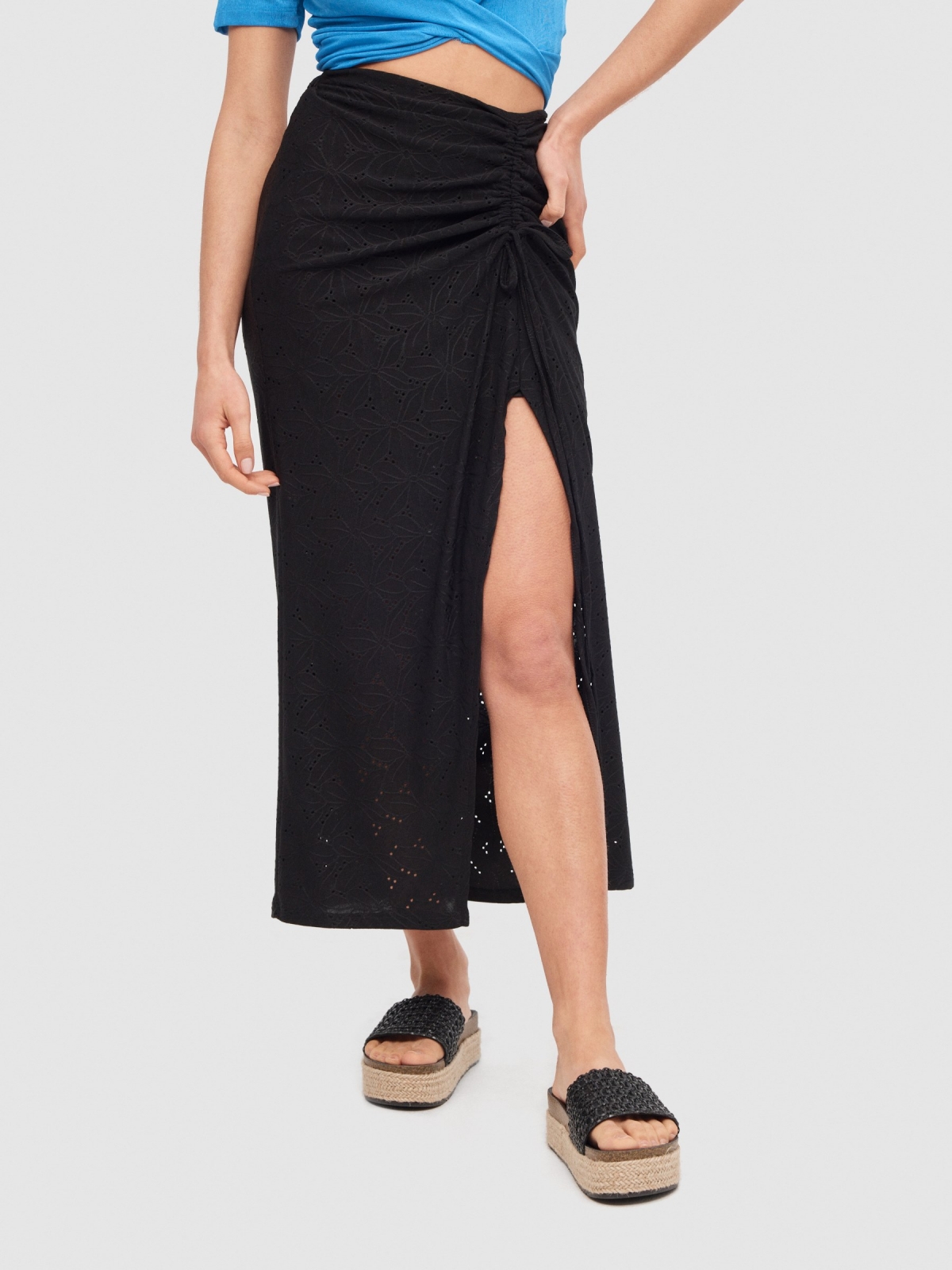 Ruffled midi skirt with slit black middle back view