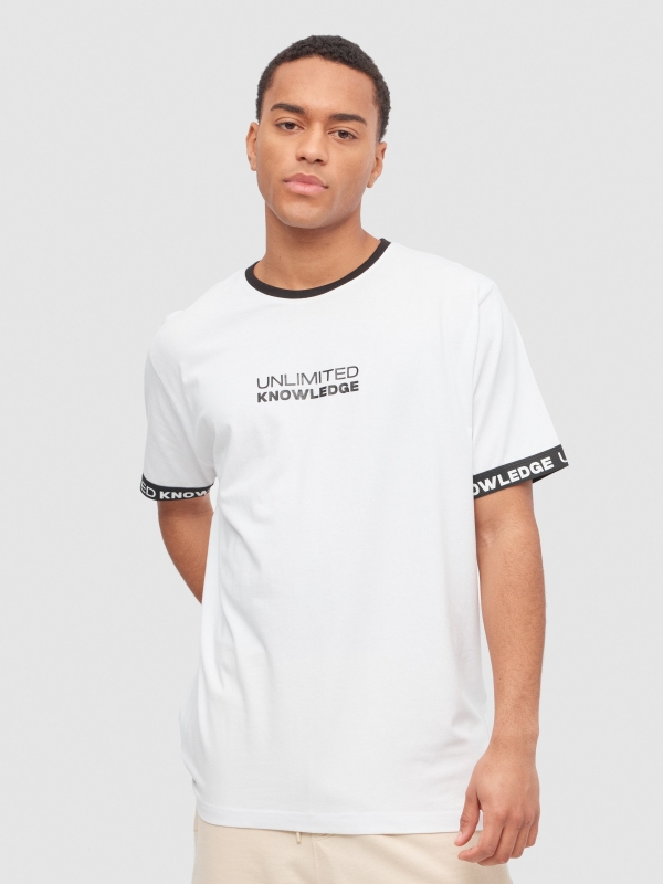 Camiseta deportiva manga contraste blanco vista media frontal