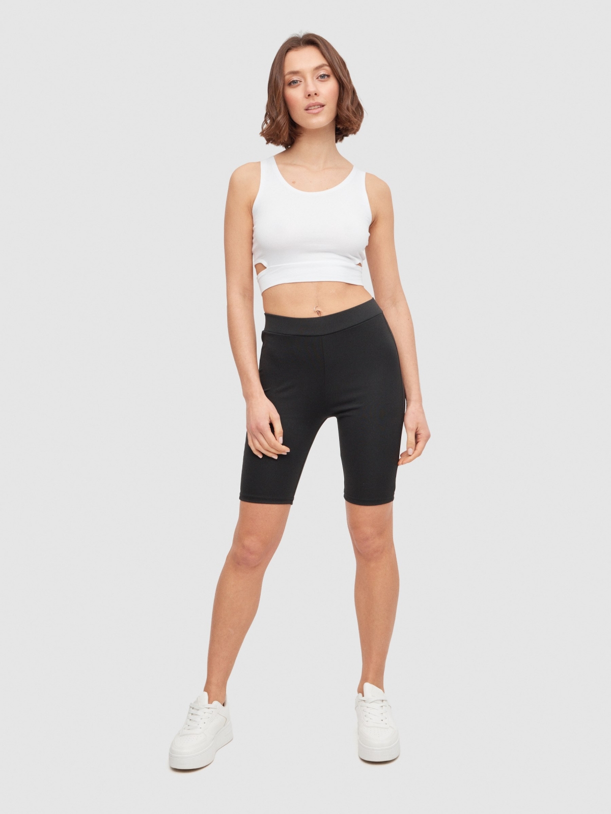 High-waisted cycling leggings black middle back view