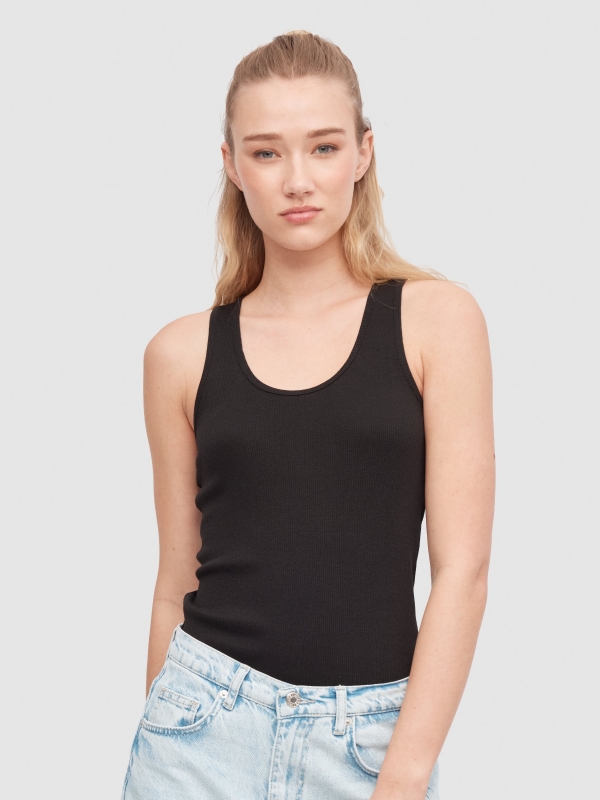 Basic ribbed tank t-shirt black middle front view