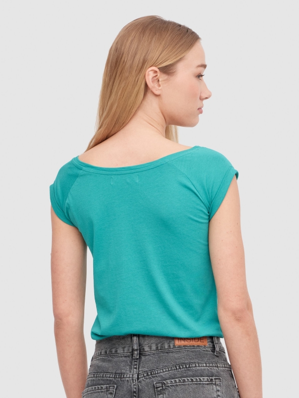 T-shirt básica manga curta verde vista meia traseira
