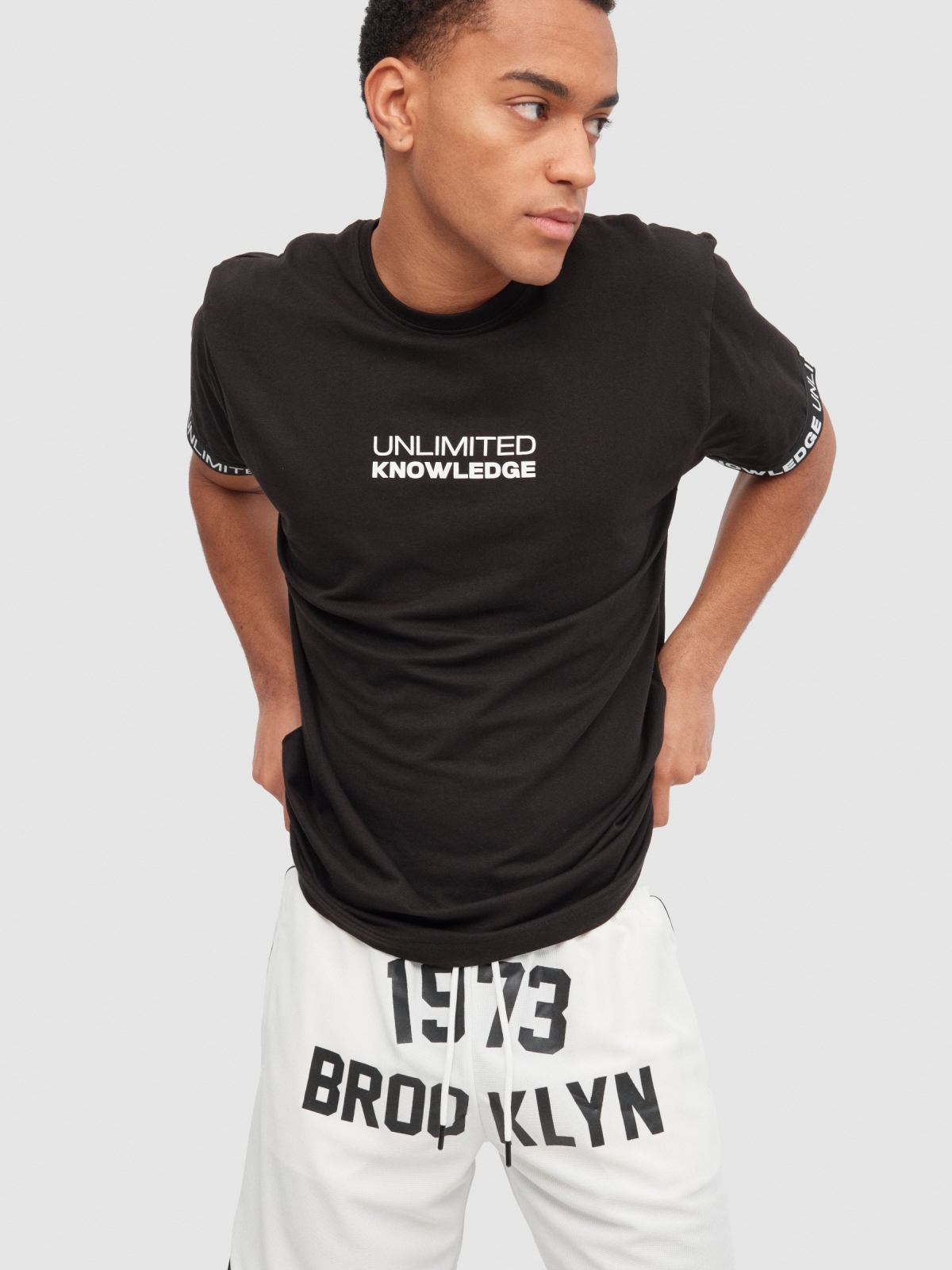 Bermuda jogger Brooklyn blanco vista detalle