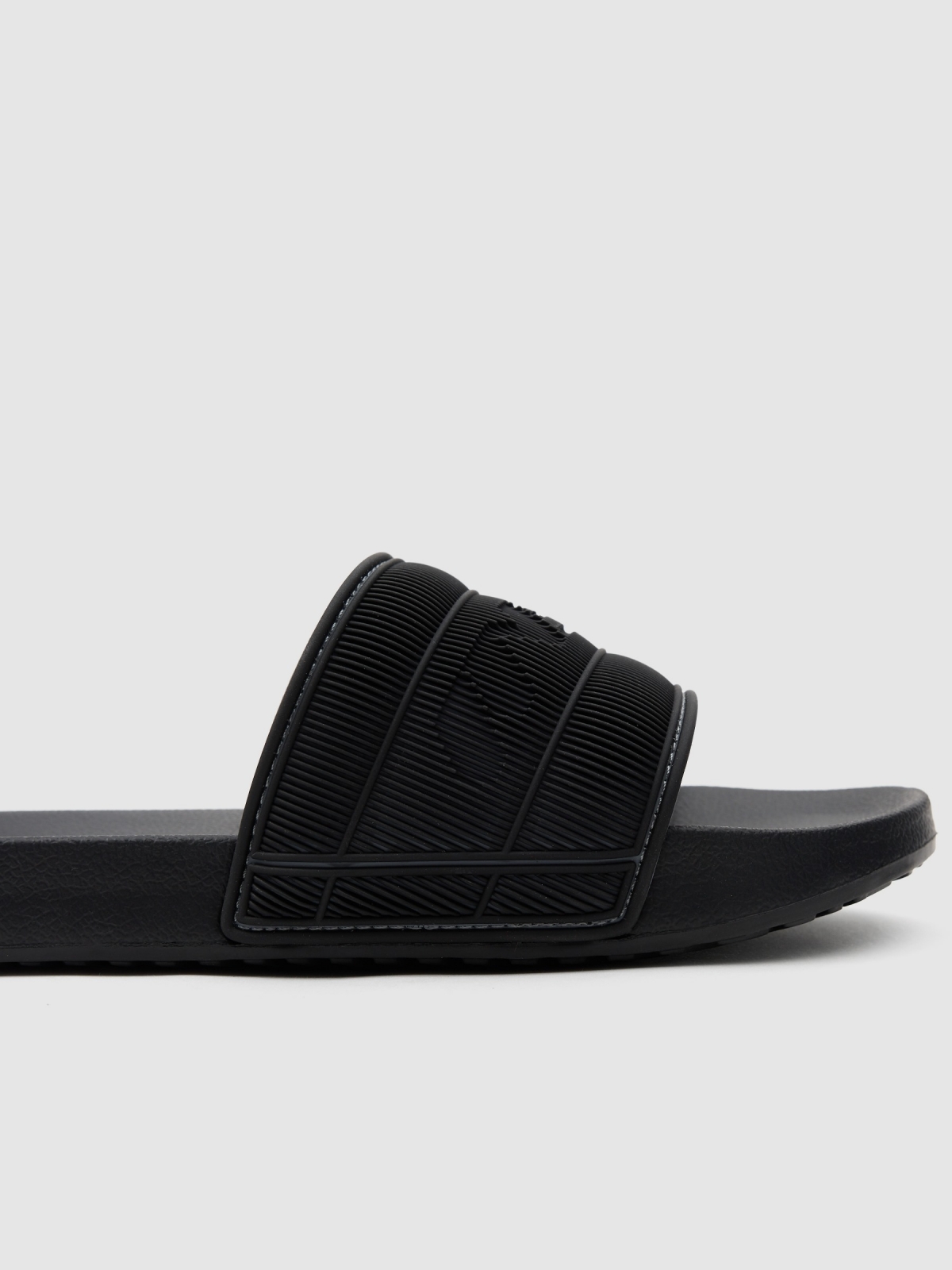 Comfort flip flops black detail view