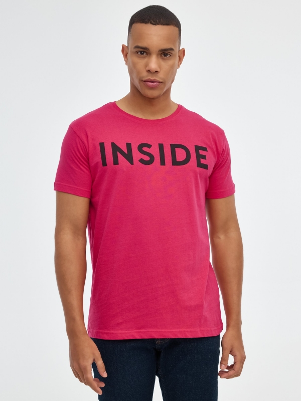 T-shirt básica "INSIDE vermelho vista meia frontal