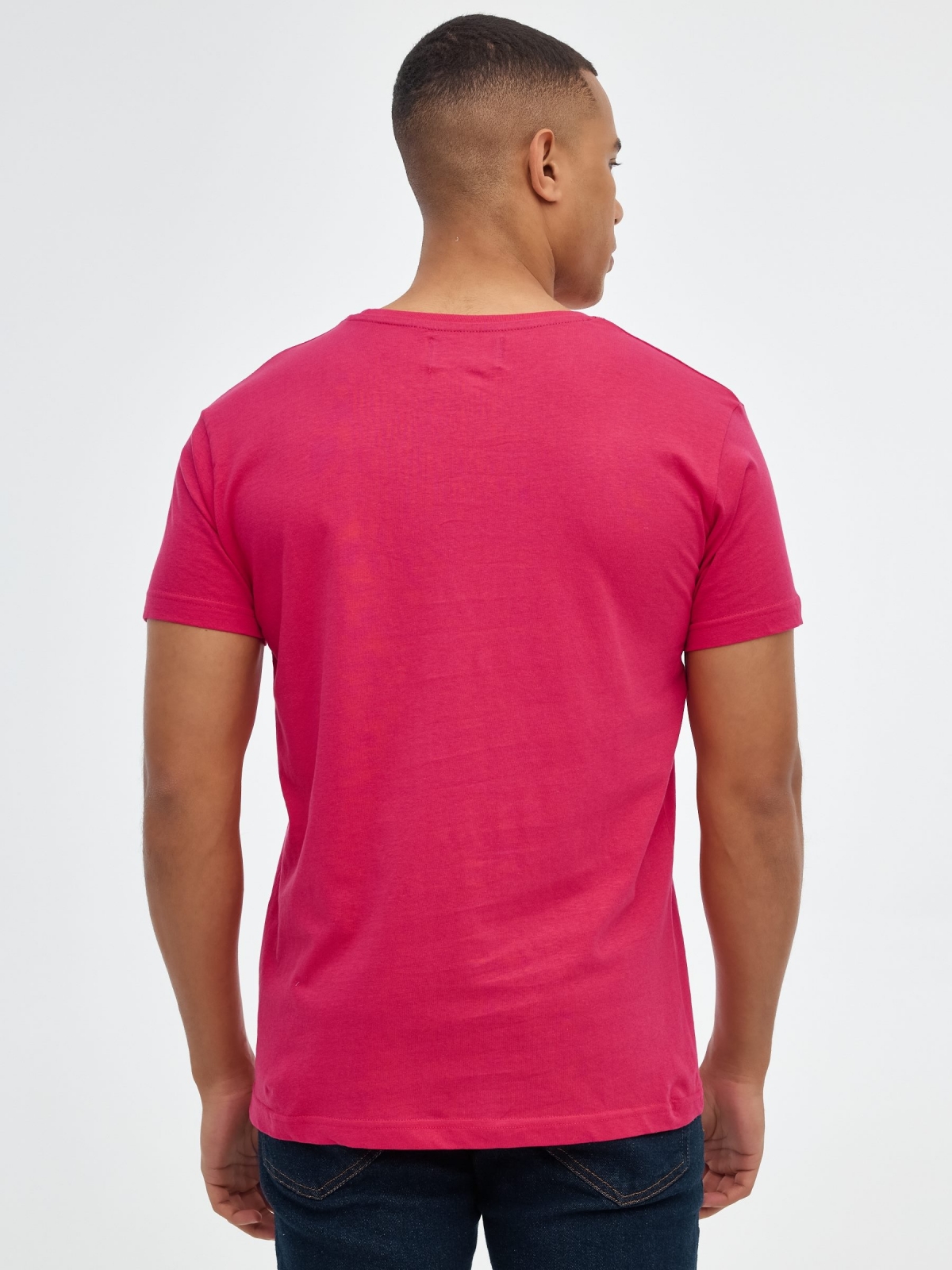 T-shirt básica "INSIDE vermelho vista meia traseira