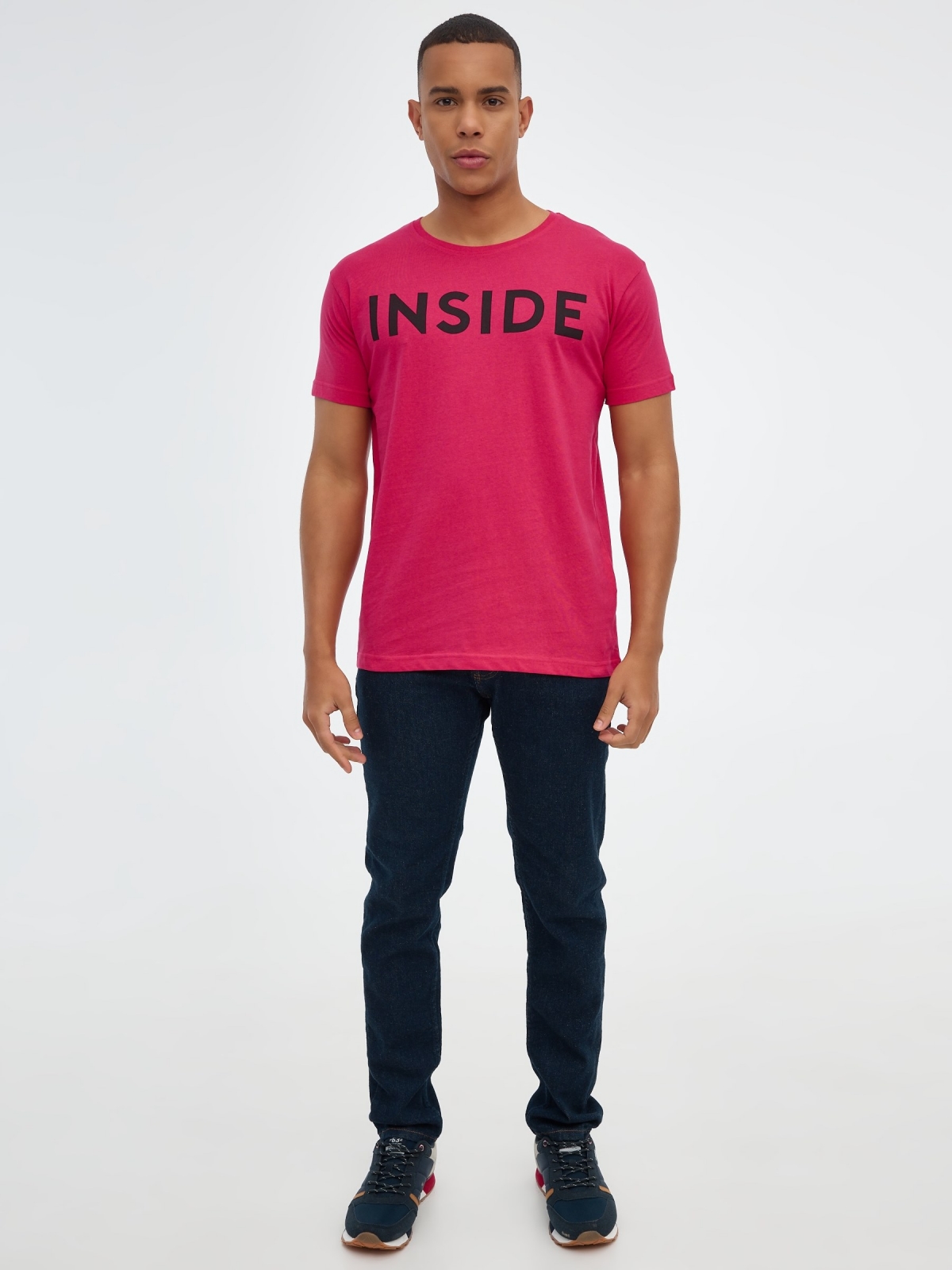 INSIDE basic T-shirt red front view