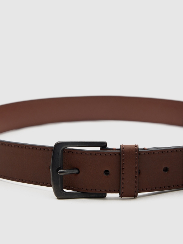 Brown leatherette belt brown detail view