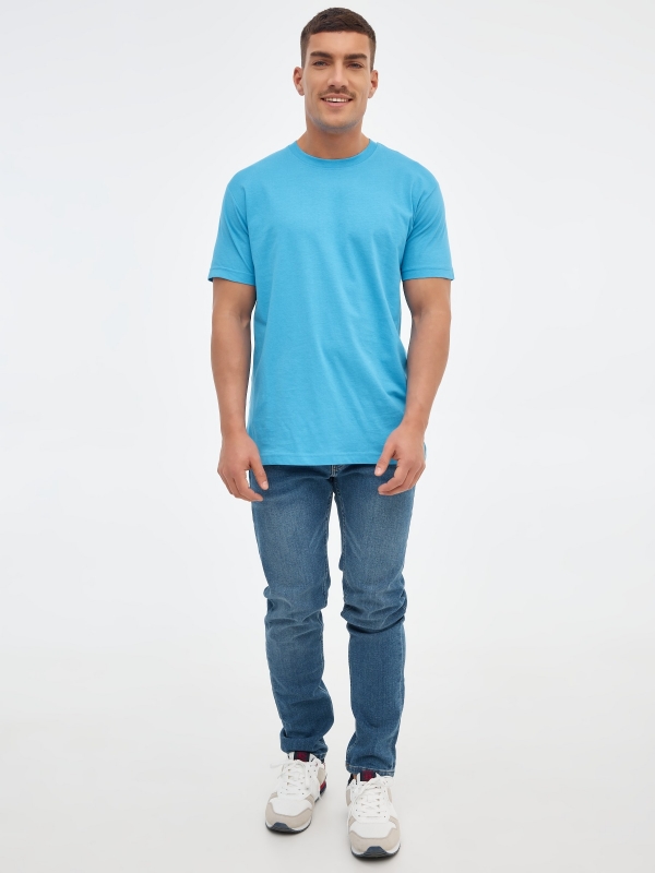 Basic short sleeve t-shirt light blue front view