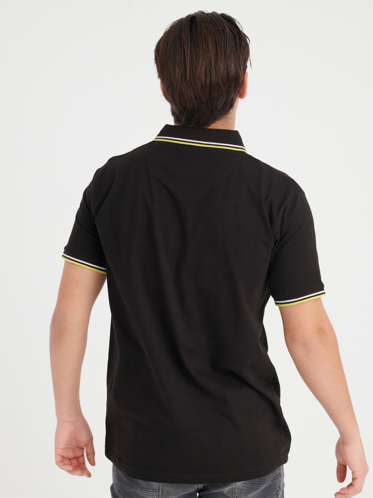 Basic polo with piping black middle back view