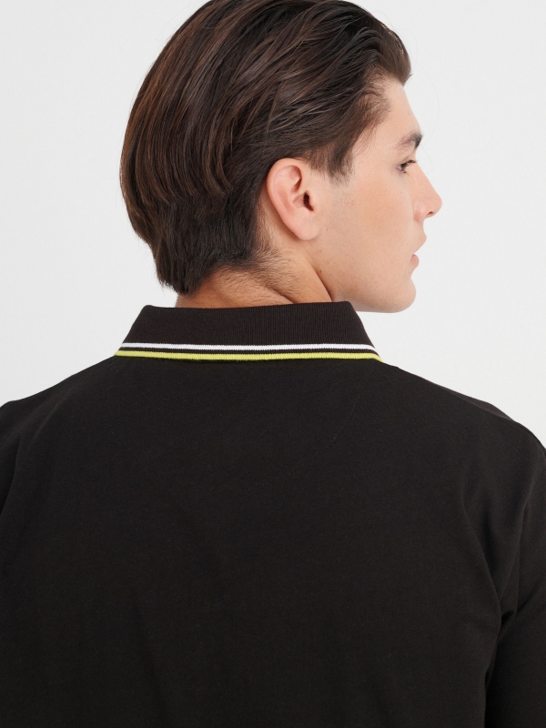 Basic polo with piping black detail view