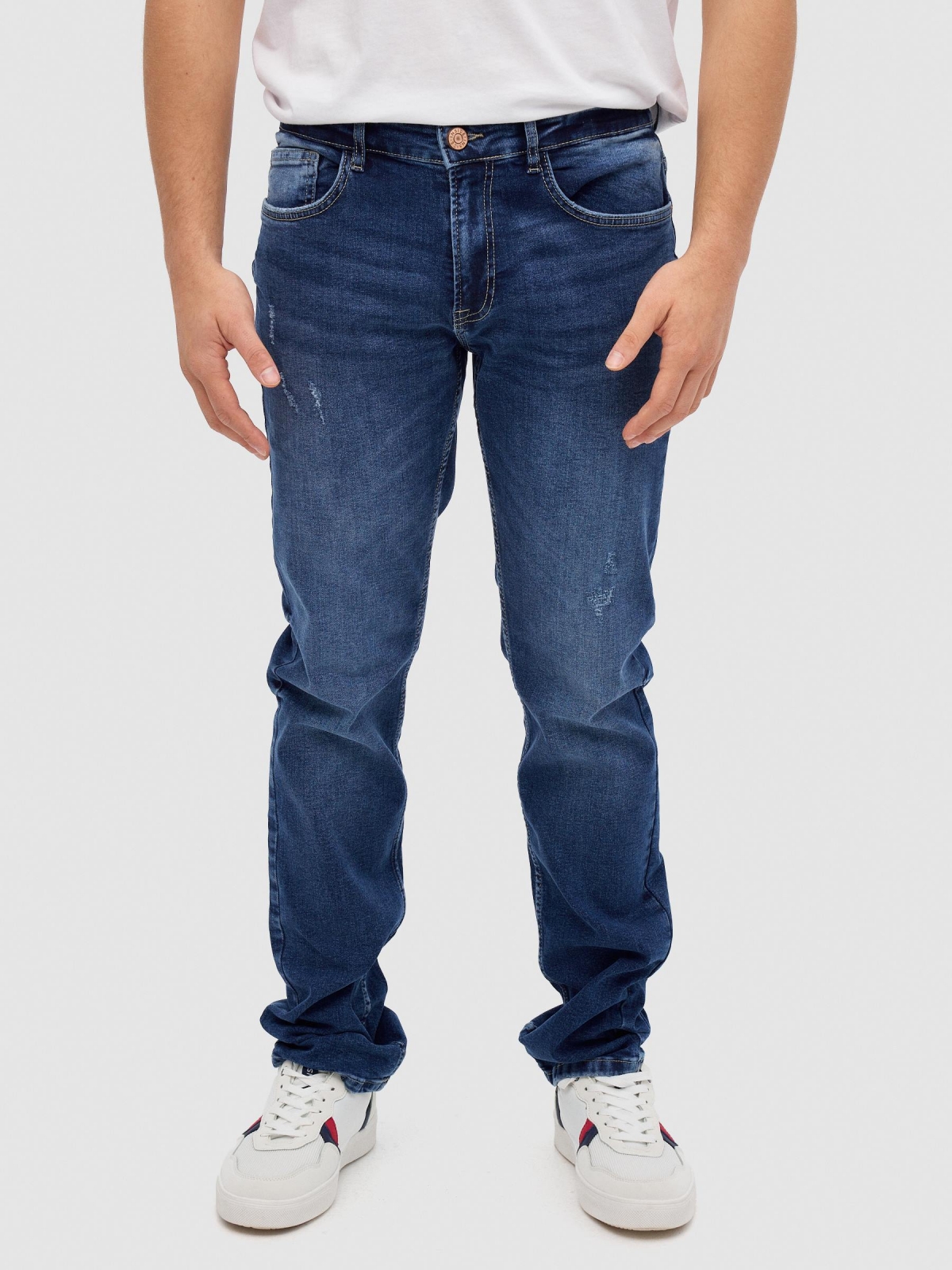 Jeans normais azul vista meia frontal