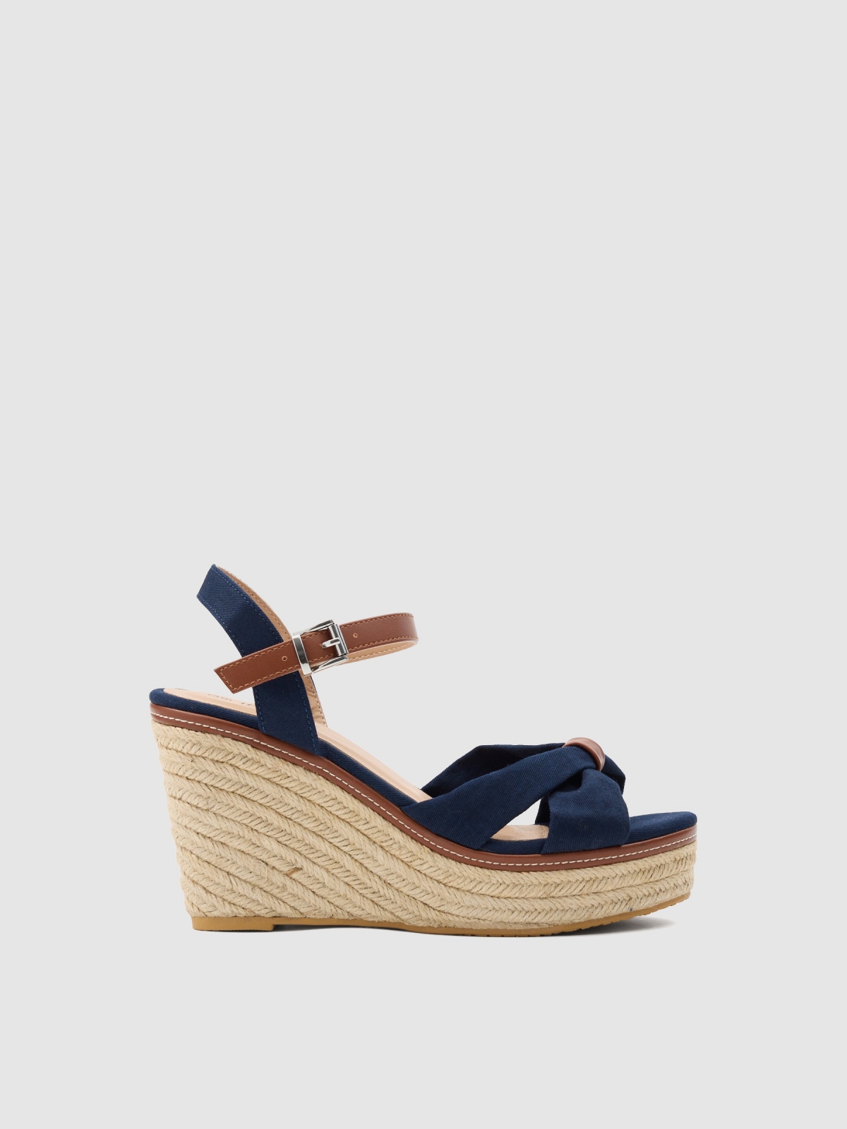 Bow wedge blue
