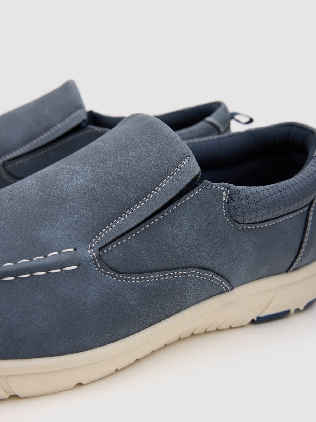 Sports moccasin steel blue detail view