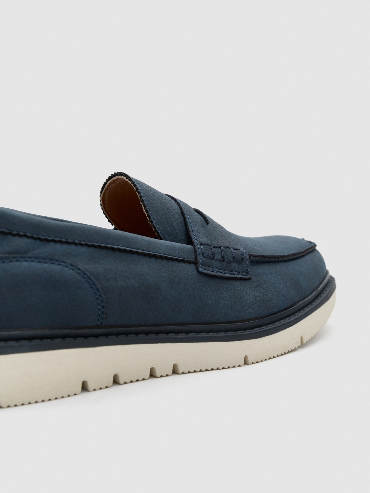 Classic sport moccasin steel blue detail view