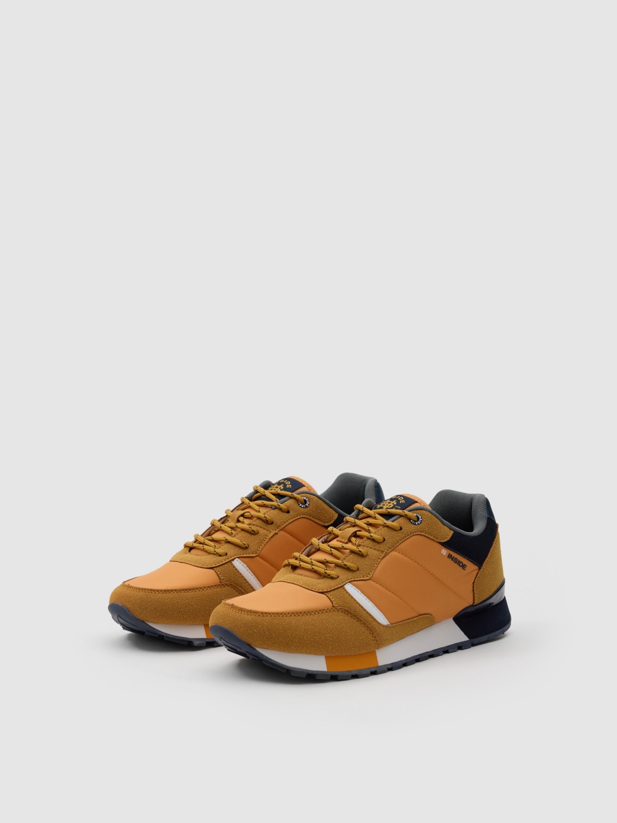 Bicolour casual sneaker mustard 45º front view