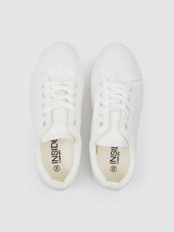 Embroidered white sneaker white zenithal view
